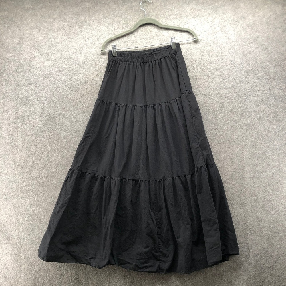 Womens Black Tiered Maxi Skirt Size Medium M Pull On Goth Prairie Flowy Boho